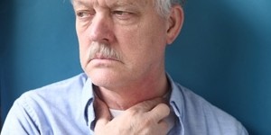 Як вчасно виявити симптоми раку горла