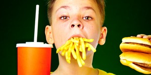 Як запобігти ожиріння у дітей?