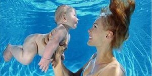 Як займатися плаванням з немовлям?