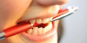Як впоратися з "зубовним скреготом"?